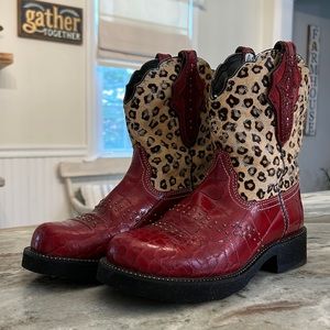 The original fatboy Ariat cowgirl boot